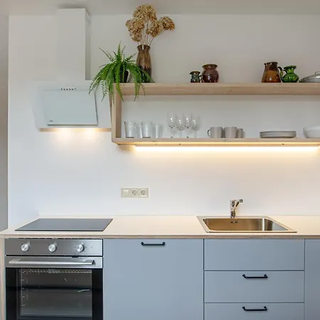 Appartement Bright 1br Nordic Boho 18, Private Parking & Self Check-in *